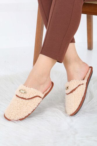 Kadın Bej Tokalı Peluş Ev Terliği - 27912-BEJ - 2