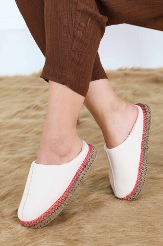 Kadın Krem Yanları Nakışlı Ev Terliği - 27781-KREM - TOFİSA